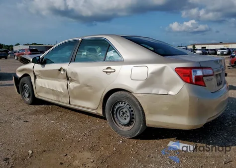 2012 Toyota Camry Base z USA, uszkodzony, nr VIN 4T1BF1FK0CU098753